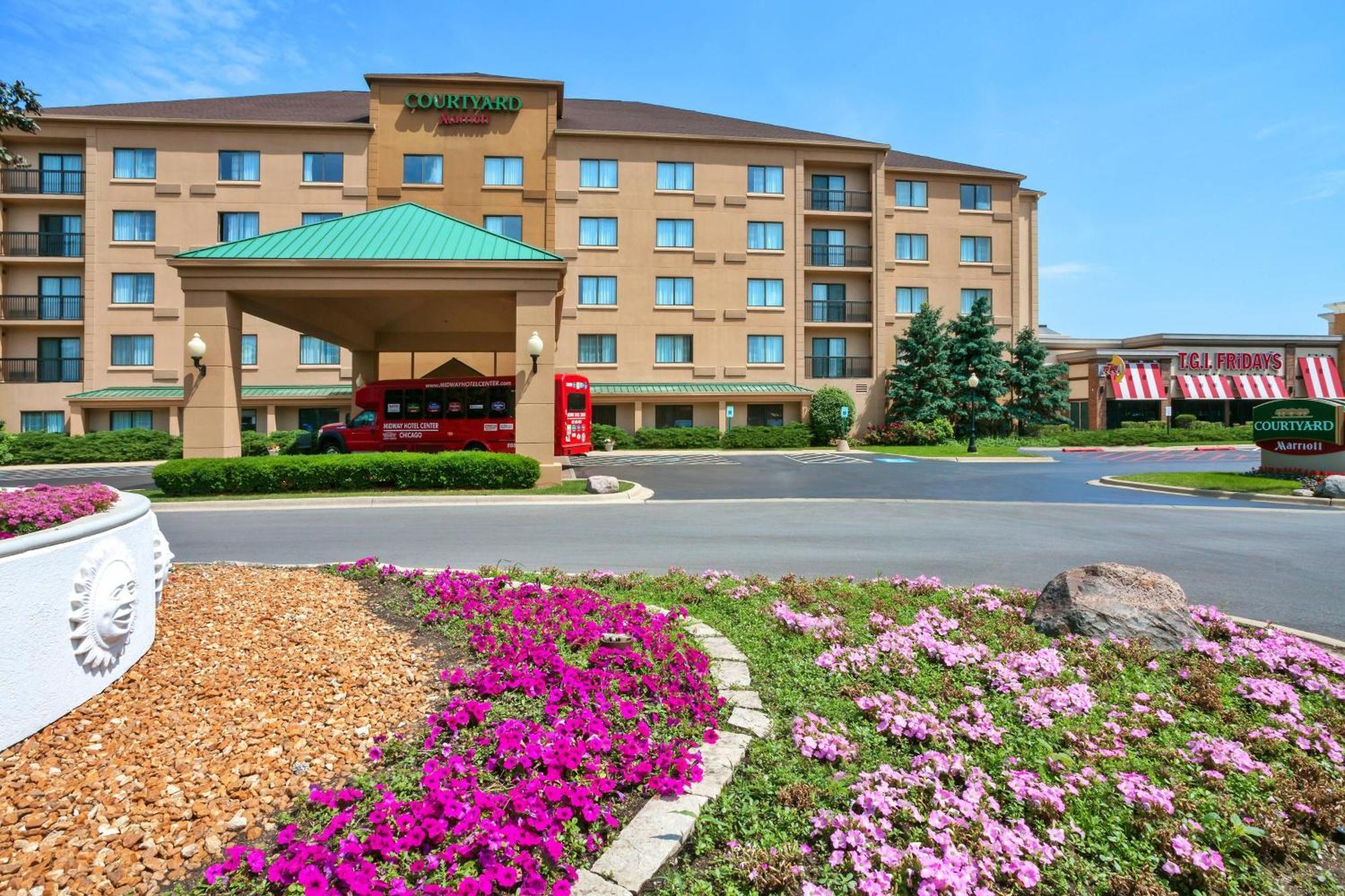 Courtyard Chicago Midway Airport Hotel Bedford Park Екстериор снимка