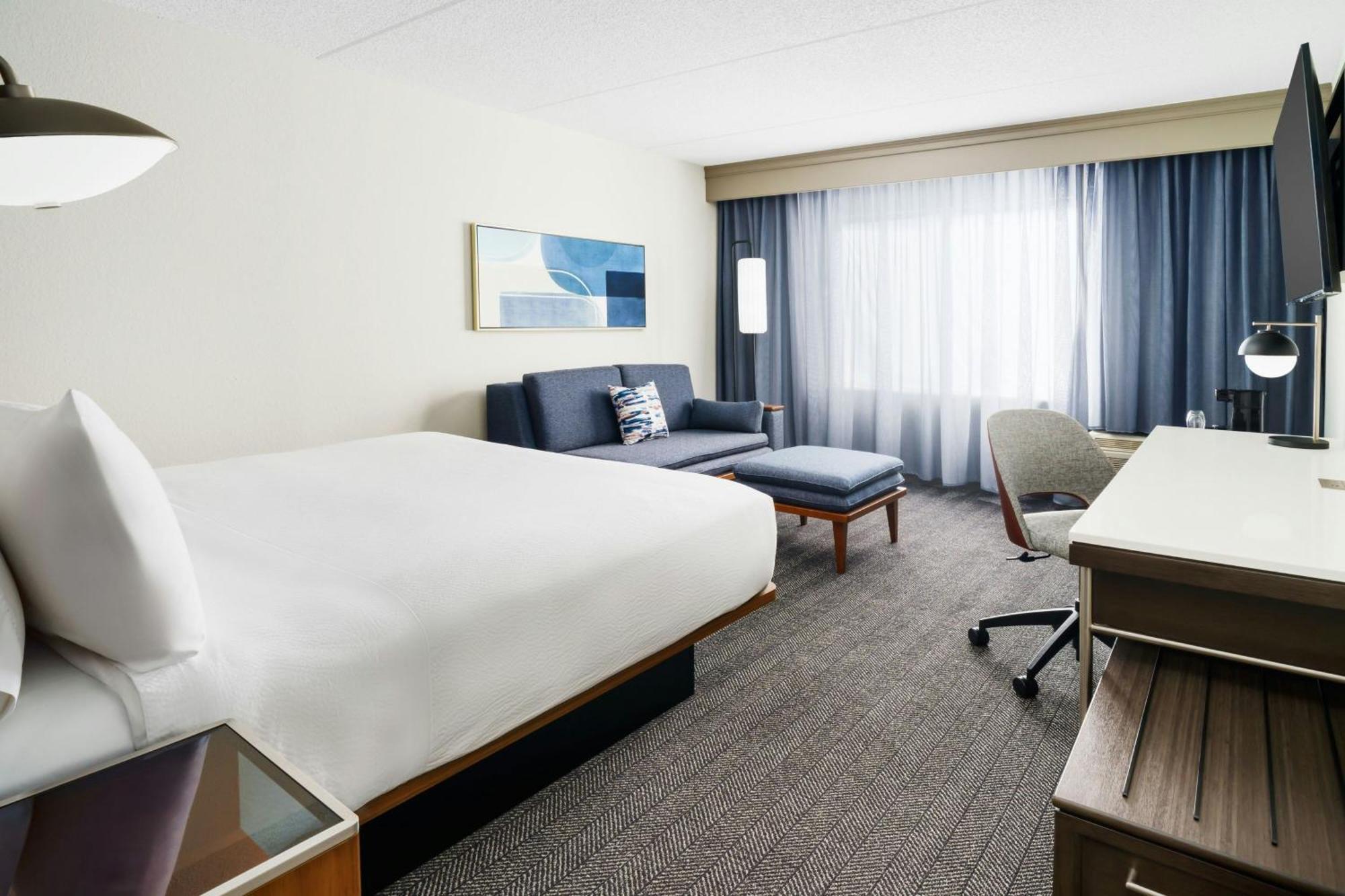 Courtyard Chicago Midway Airport Hotel Bedford Park Екстериор снимка