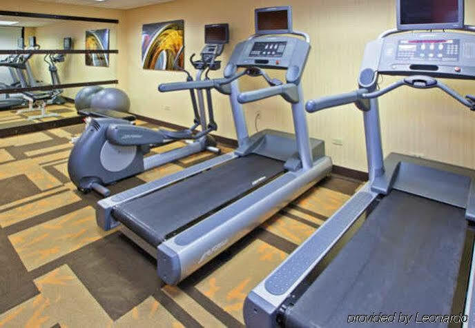 Courtyard Chicago Midway Airport Hotel Bedford Park Екстериор снимка